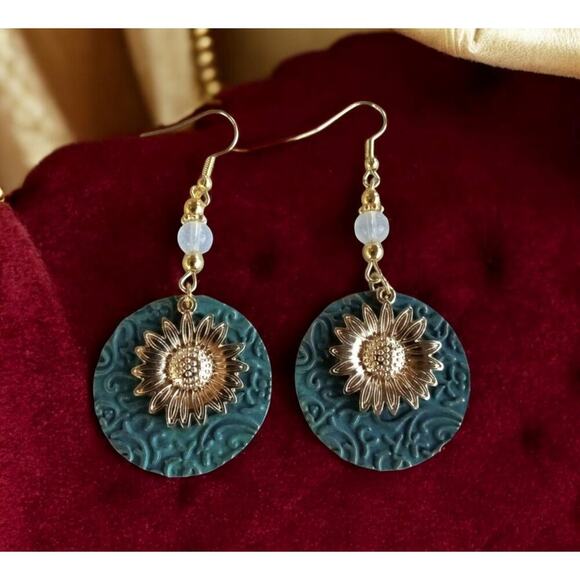 Sunflower Dangle Earrings Green Patina Gold Tone - Picture 4 of 7